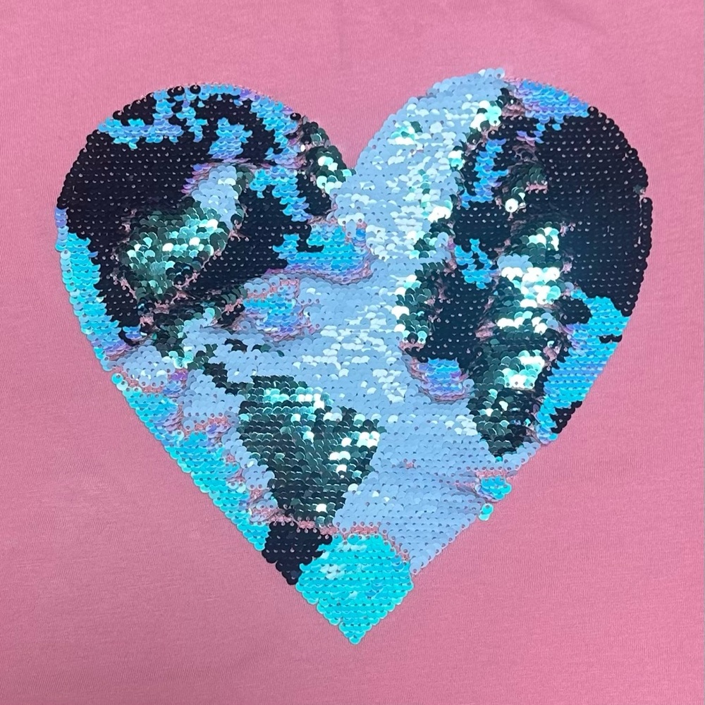 GAP Pink and Blue Heart World Map Flippy Sequin Tee, Size XXL, MSRP $22 - Picture 4 of 6